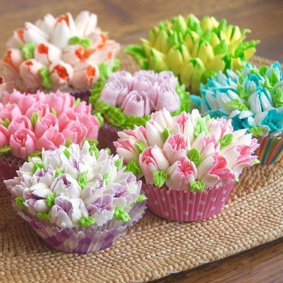 Russian Leaf Piping Set